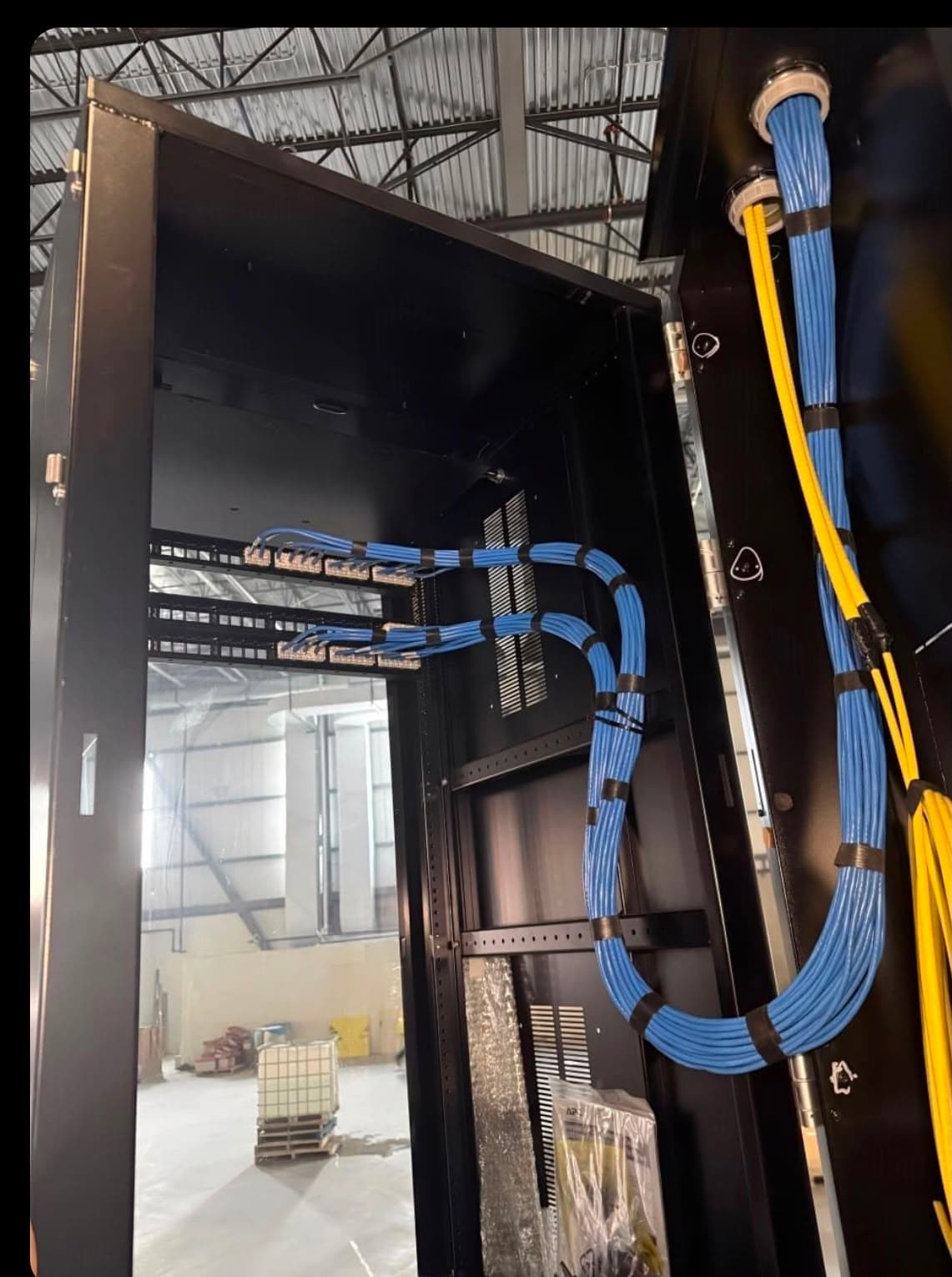 Office & Warehouse Structured Cabling thumbnail 5