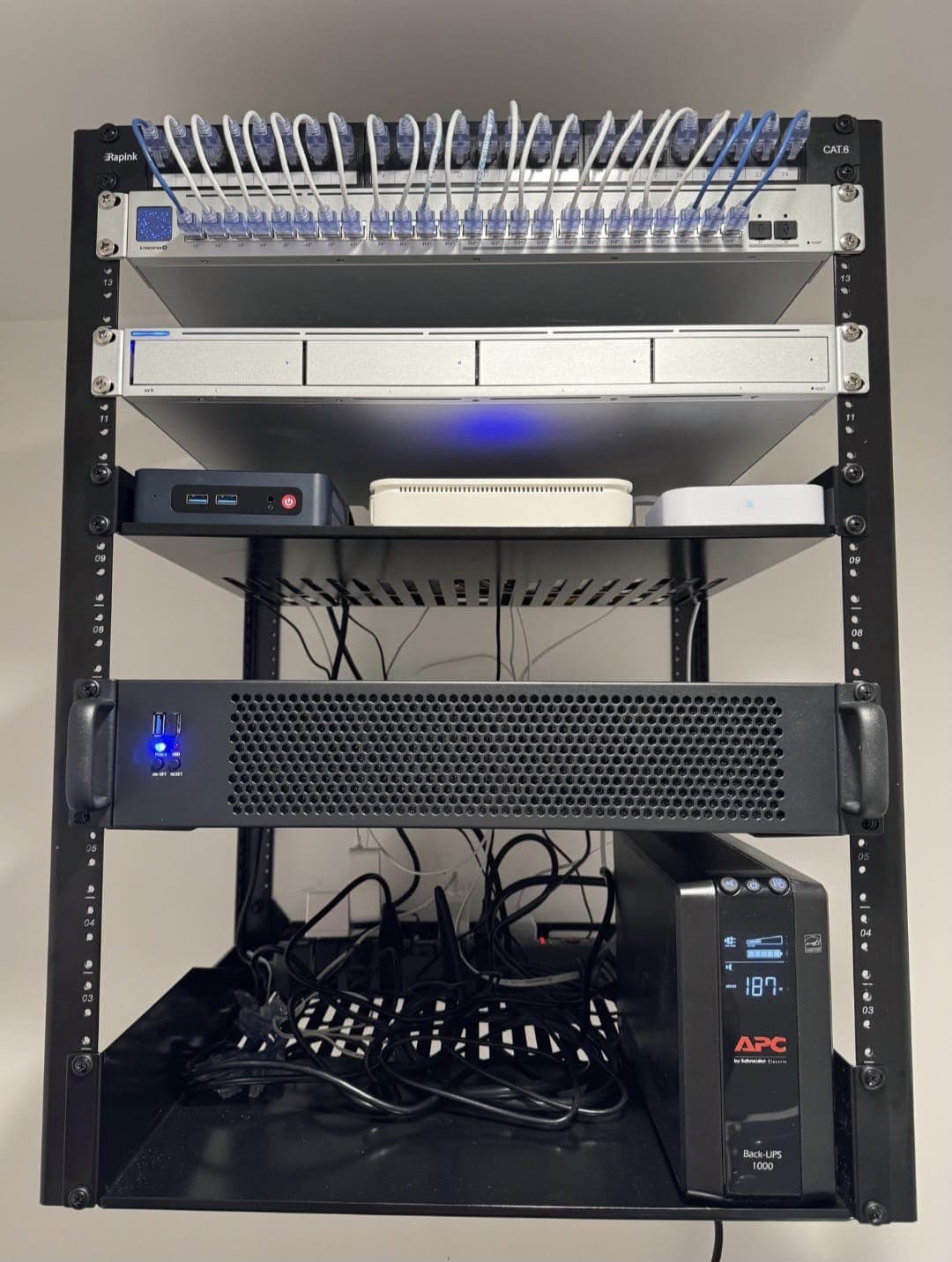 Office & Warehouse Structured Cabling thumbnail 2
